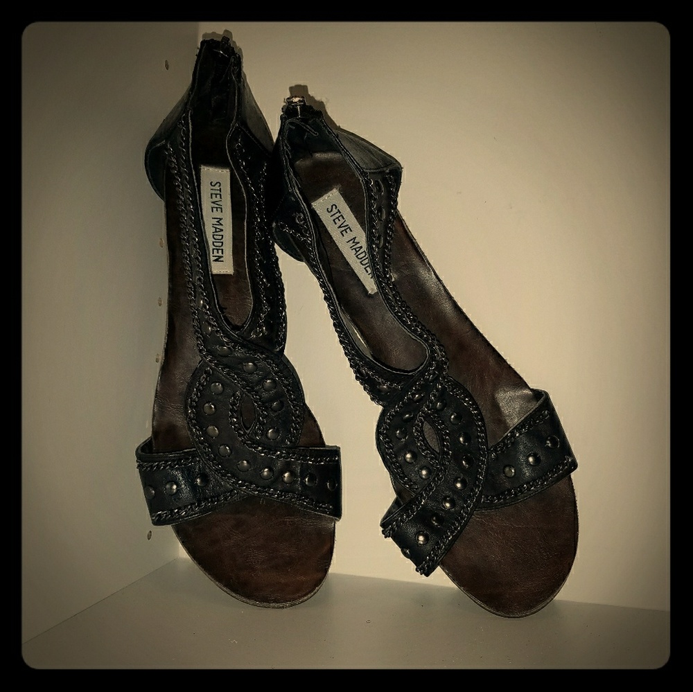 Steve Madden antique style cabana sandal